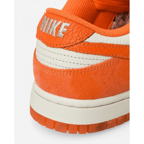 Nike WMNS Dunk Low Retro Sneakers Osso chiaro / Arancione di sicurezza