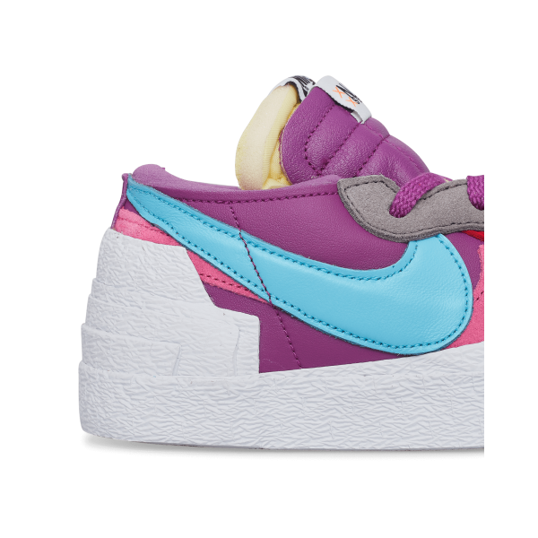 Nike sacai x Kaws Blazer Low Sneakers Multicolore